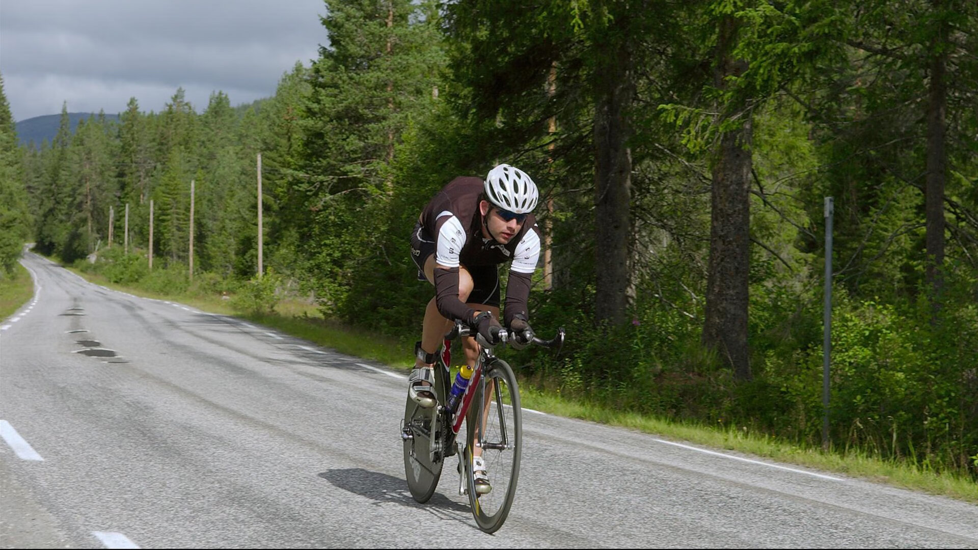 “快艇冲浪：马鞍山赛场引领极速水上运动的未来”