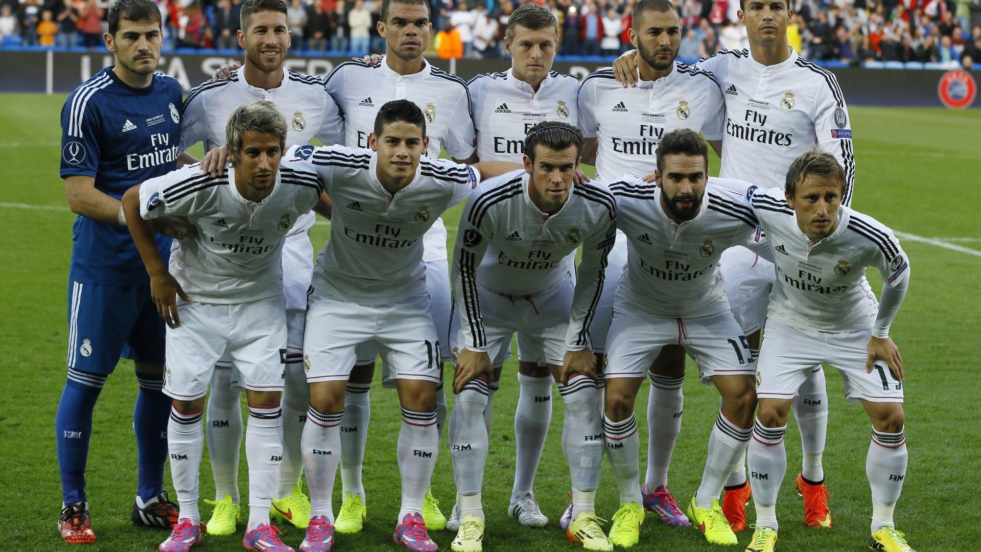 亚洲杯国足逆袭 球员拼搏精神赢得尊重，亚洲杯国足小组第一